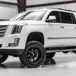 Best Engine Oil for Cadillac Escalade